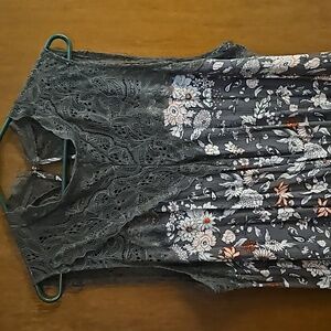 Gorgeous Floral Torrid Sharkbite Tank Top!